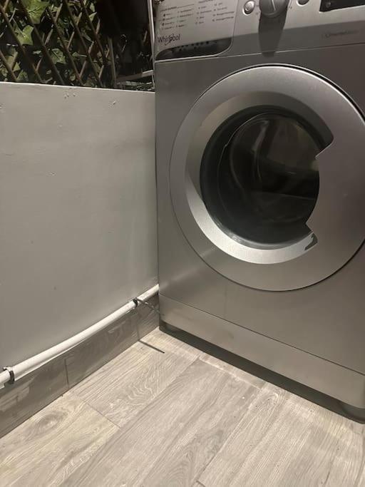 Appartement Oasis Moderne A Riviera Golf Piscine, Calme & Style Tanger